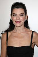 Julianna Margulies t-shirt #2995368
