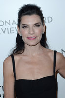 Julianna Margulies Sweatshirt #2995391