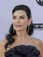 Julianna Margulies t-shirt #3265857