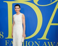 Julianna Margulies Sweatshirt #3297701