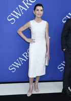 Julianna Margulies Sweatshirt #3297728