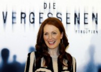 Julianne Moore magic mug #G57183