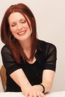 Julianne Moore Longsleeve T-shirt #1318899