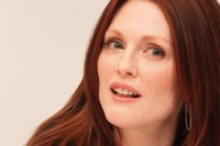Julianne Moore Longsleeve T-shirt #1318913
