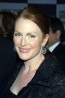 Julianne Moore Longsleeve T-shirt #1318924