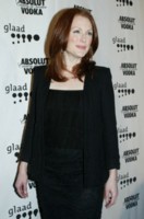 Julianne Moore Longsleeve T-shirt #1318939