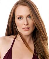 Julianne Moore Longsleeve T-shirt #2042778