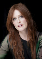 Julianne Moore Sweatshirt #2222209