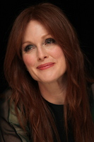 Julianne Moore Sweatshirt #2222213