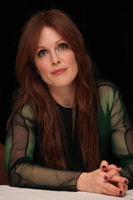 Julianne Moore Sweatshirt #2222221