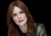 Julianne Moore t-shirt #2222234