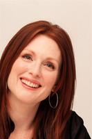 Julianne Moore Sweatshirt #2233545