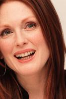 Julianne Moore Sweatshirt #2233566
