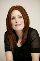 Julianne Moore Sweatshirt #2233571