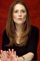 Julianne Moore Sweatshirt #2233572
