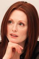 Julianne Moore Sweatshirt #2233576