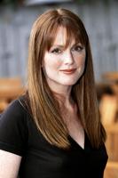 Julianne Moore Sweatshirt #2233611