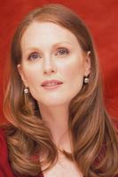 Julianne Moore Sweatshirt #2233613