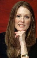 Julianne Moore Sweatshirt #2233632