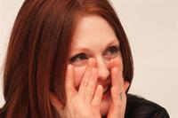 Julianne Moore Sweatshirt #2233641