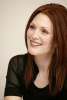 Julianne Moore Sweatshirt #2233675