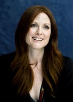 Julianne Moore Sweatshirt #2245301