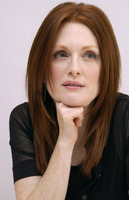 Julianne Moore Sweatshirt #2245307