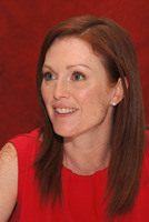 Julianne Moore longsleeve t-shirt #2245365