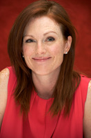 Julianne Moore longsleeve t-shirt #2245382