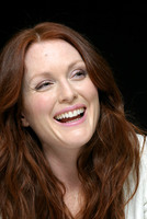Julianne Moore Sweatshirt #2260631