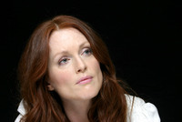 Julianne Moore Sweatshirt #2260636
