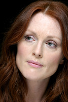 Julianne Moore mug #G597010