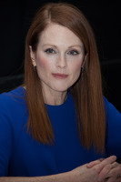 Julianne Moore t-shirt #2448960