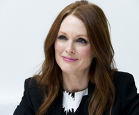 Julianne Moore Sweatshirt #2456458