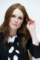 Julianne Moore Sweatshirt #2456465