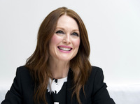 Julianne Moore Sweatshirt #2456467