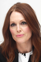 Julianne Moore Sweatshirt #2466085