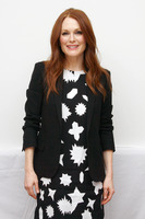 Julianne Moore Sweatshirt #2466095