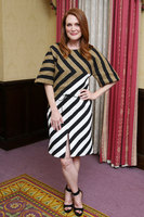 Julianne Moore longsleeve t-shirt #2517276