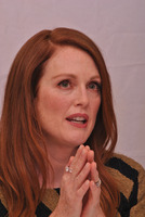 Julianne Moore tote bag #G786875