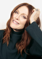 Julianne Moore mug #G786893
