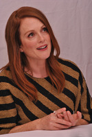 Julianne Moore tote bag #G786914