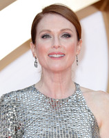 Julianne Moore mug #G1008695