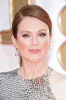 Julianne Moore mug #G1008847