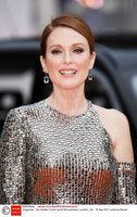 Julianne Moore mug #G1008879