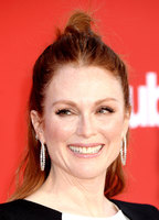 Julianne Moore Sweatshirt #2872606