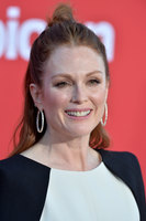 Julianne Moore mug #G1114705