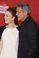 Julianne Moore mug #G1114723