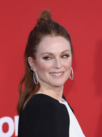 Julianne Moore Sweatshirt #2872650