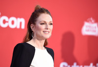 Julianne Moore Sweatshirt #2872761